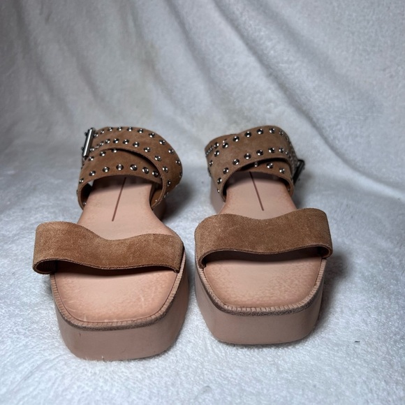 Dolce Vita Tan Sandals with Suede Finish and Platform Sole - Picture 9 of 10